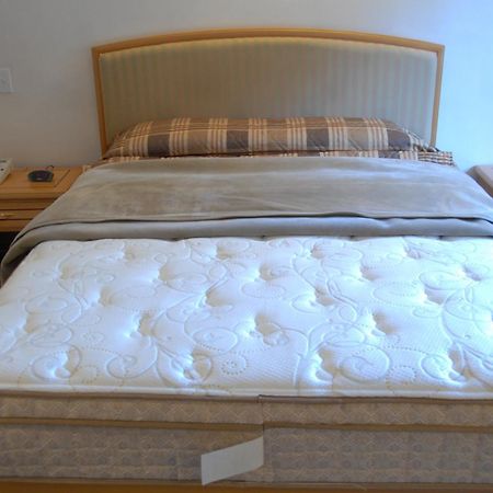 Hotel Deoro Lillooet Room photo