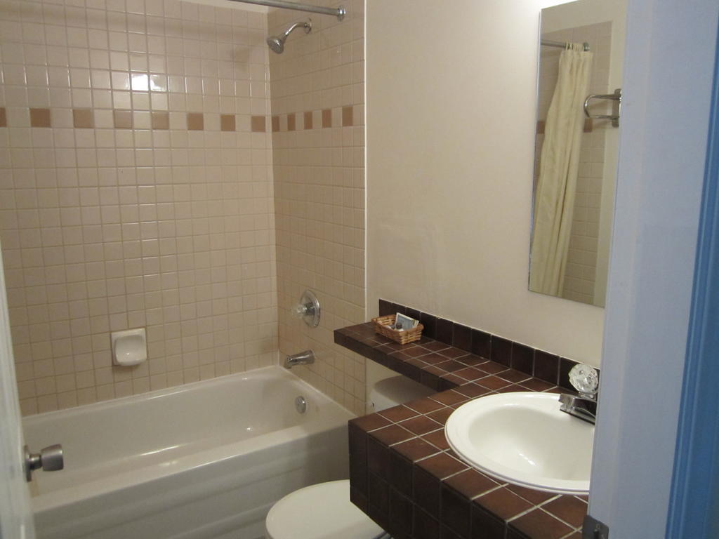 Hotel Deoro Lillooet Room photo